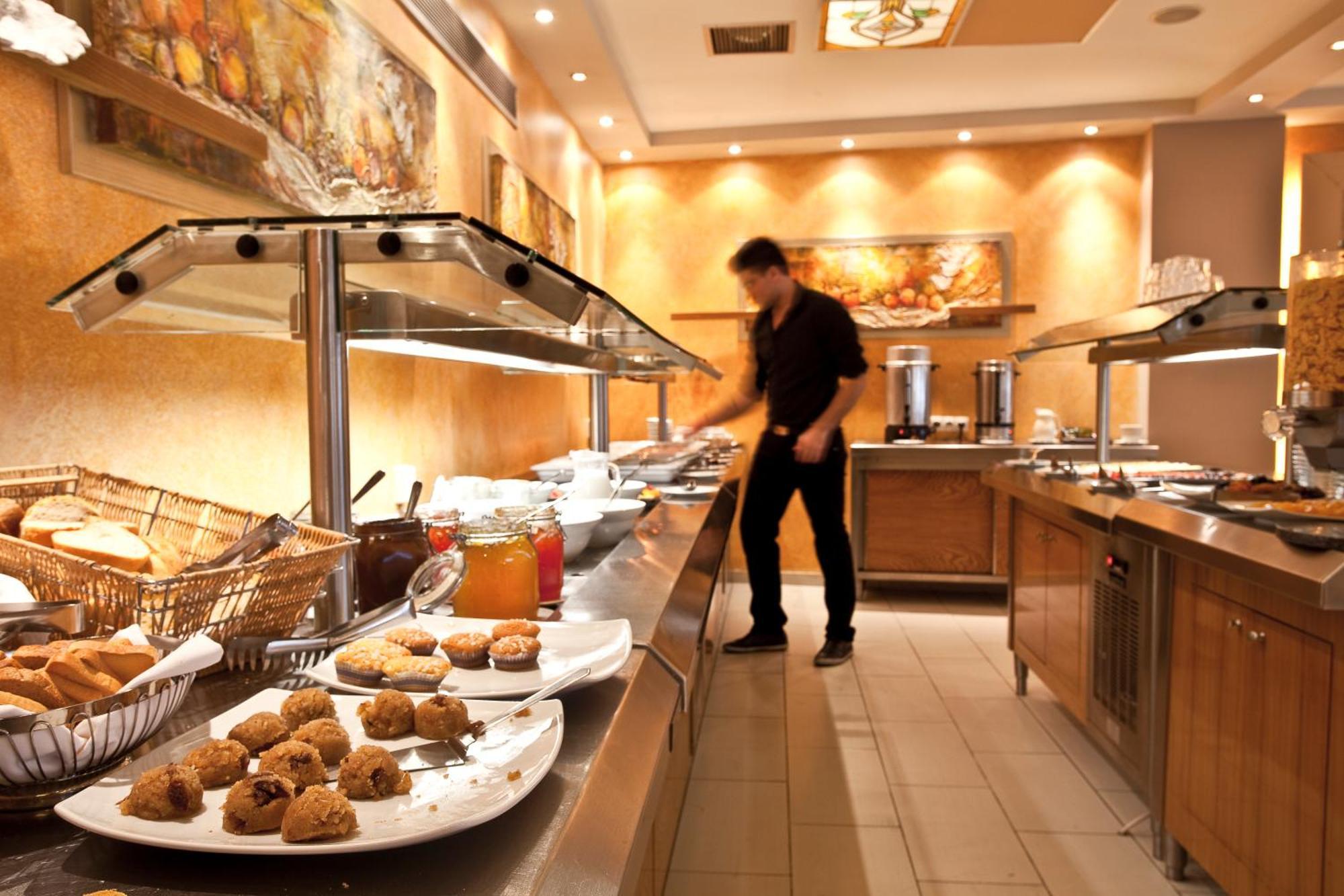 Otel Crystal 3*