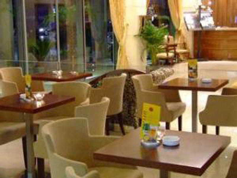 Crystal Otel